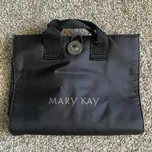 5 piece Makeup Brush set with carrying case